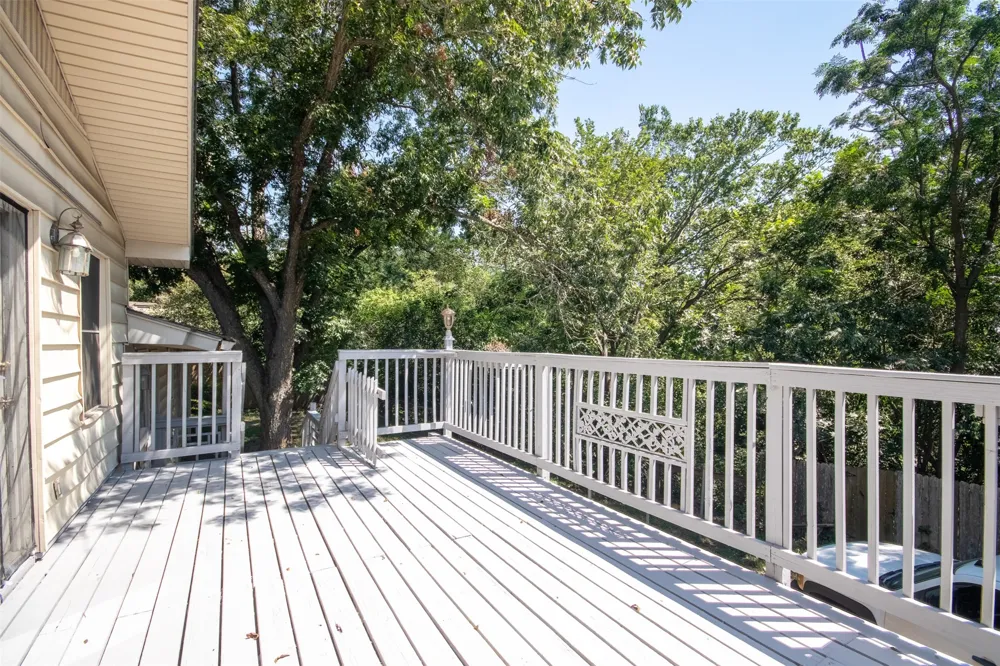 2325 Lake Ridge Circle Waco, TX 76710