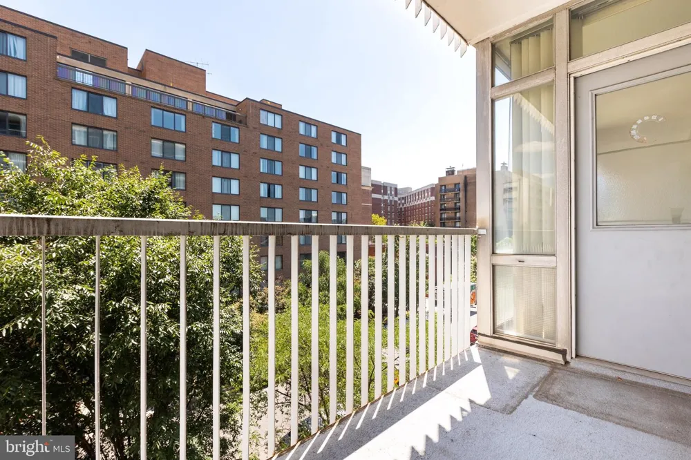730 24TH ST NW NW Washington, DC 20037