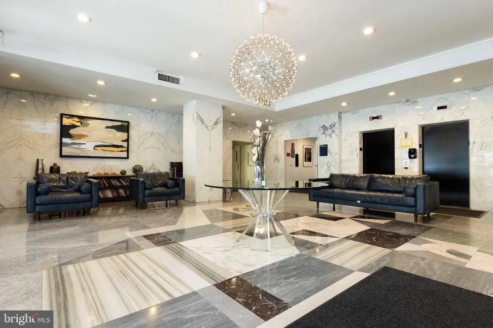 730 24TH ST NW NW Washington, DC 20037