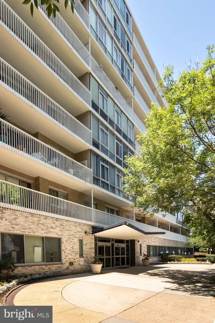 730 24TH ST NW NW Washington, DC 20037