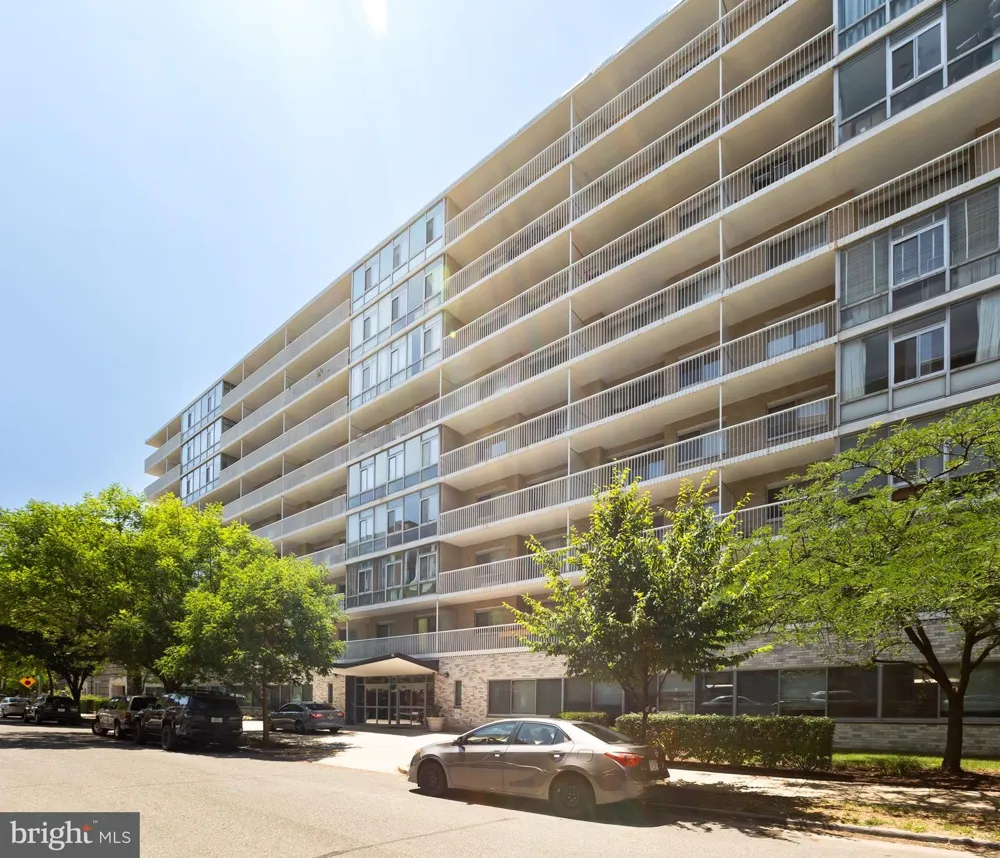730 24TH ST NW NW Washington, DC 20037