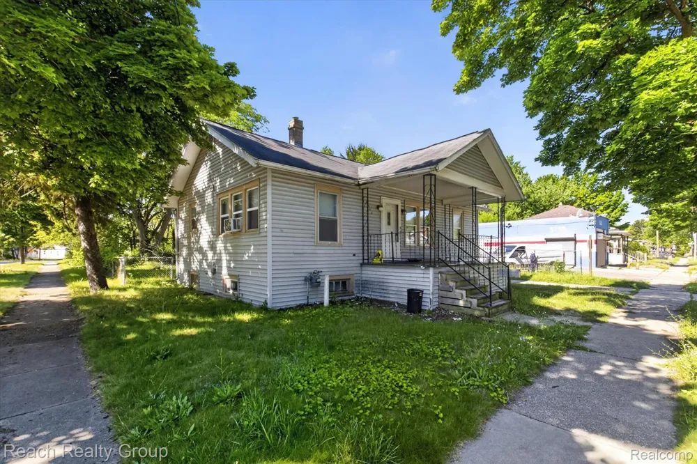 1603 COOPER AVENUE Saginaw City, MI 48602