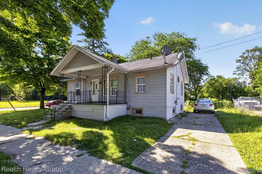 1603 COOPER AVENUE Saginaw City, MI 48602