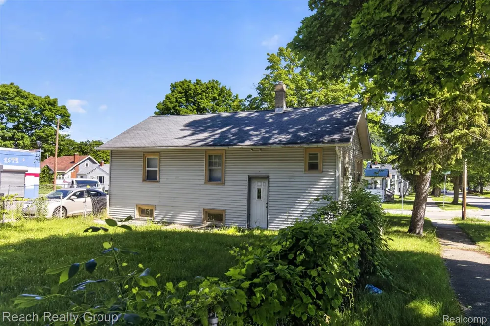 1603 COOPER AVENUE Saginaw City, MI 48602