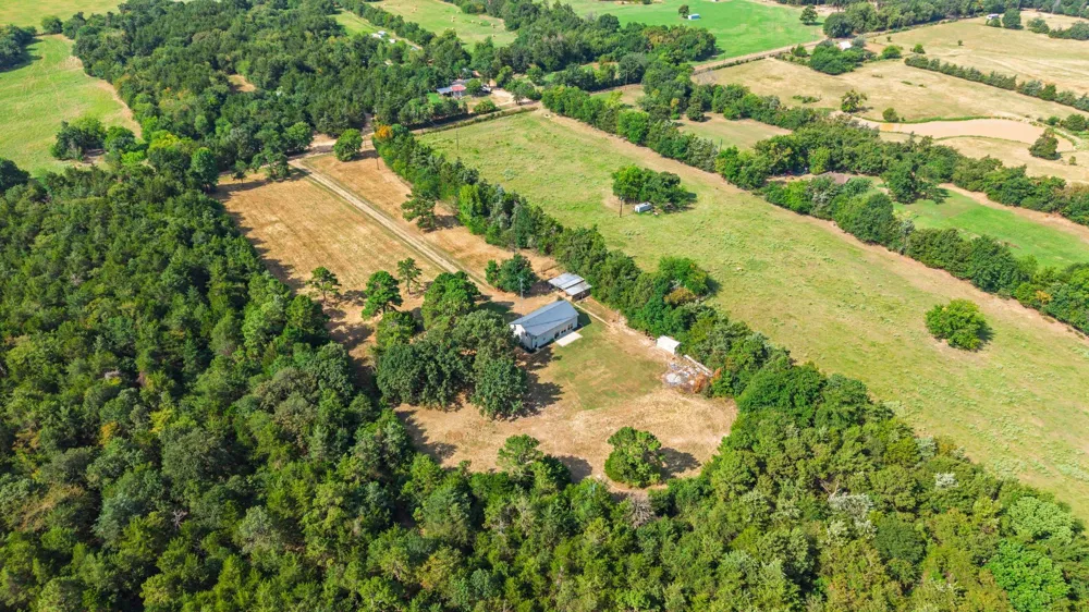 2631 County Road 2400 Pickton, TX 75471