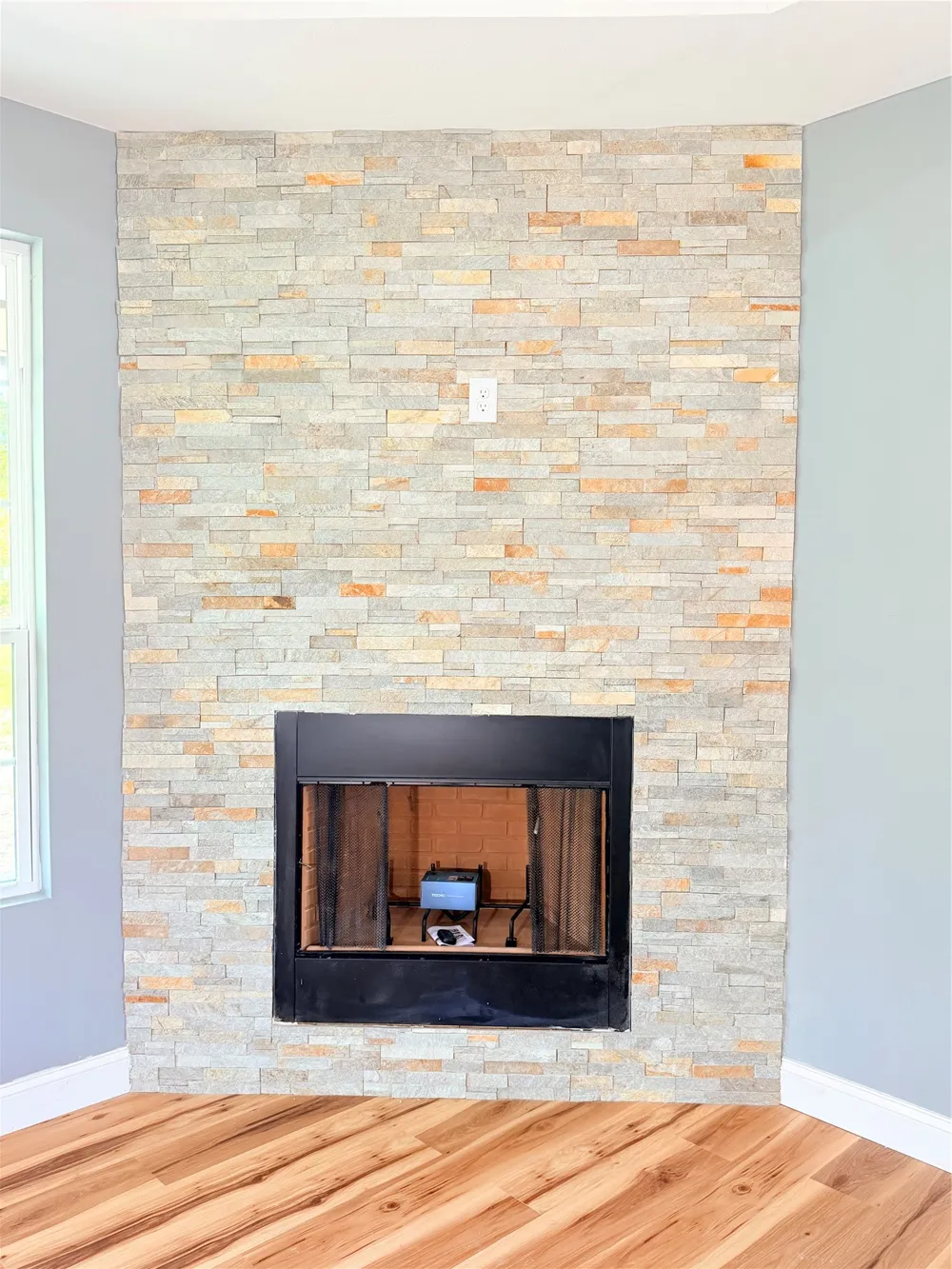 302 E Travis Street Leonard, TX 75452