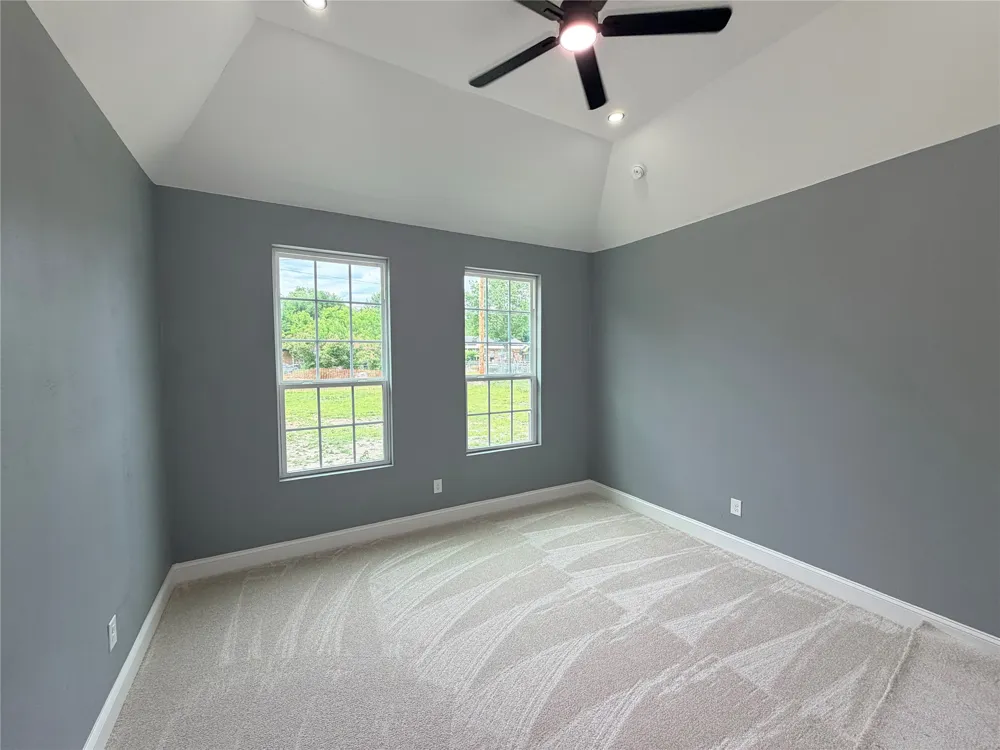302 E Travis Street Leonard, TX 75452