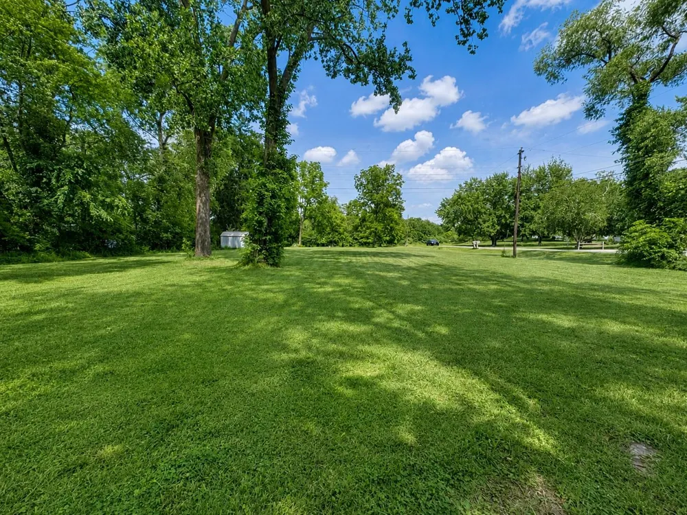 3320 S Pipestone Road Sodus, MI 49126