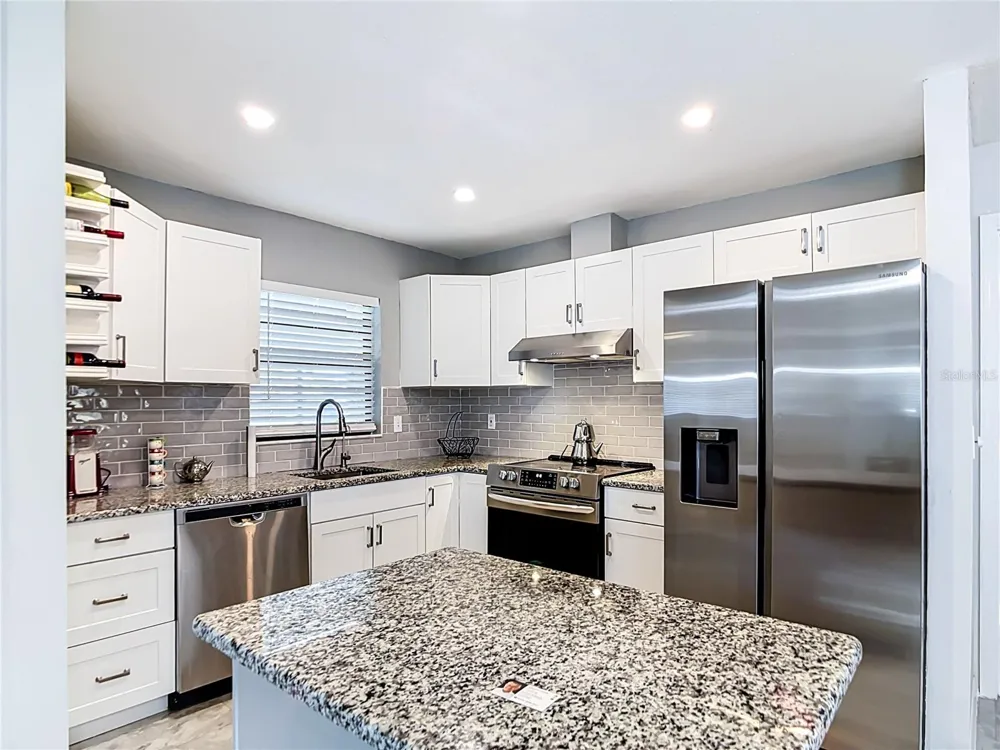 1716 LAKESIDE DRIVE #1714B Venice, FL 34293