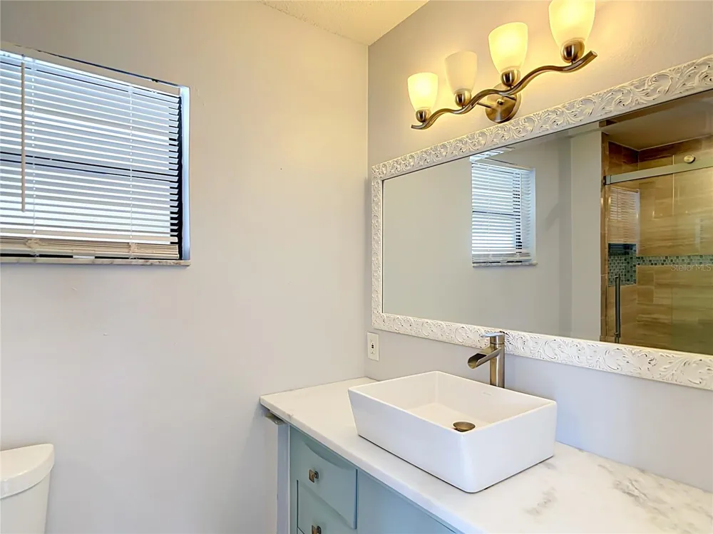 1716 LAKESIDE DRIVE #1714B Venice, FL 34293