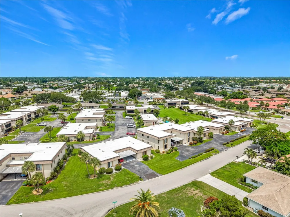 1716 LAKESIDE DRIVE #1714B Venice, FL 34293