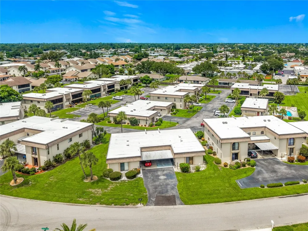1716 LAKESIDE DRIVE #1714B Venice, FL 34293