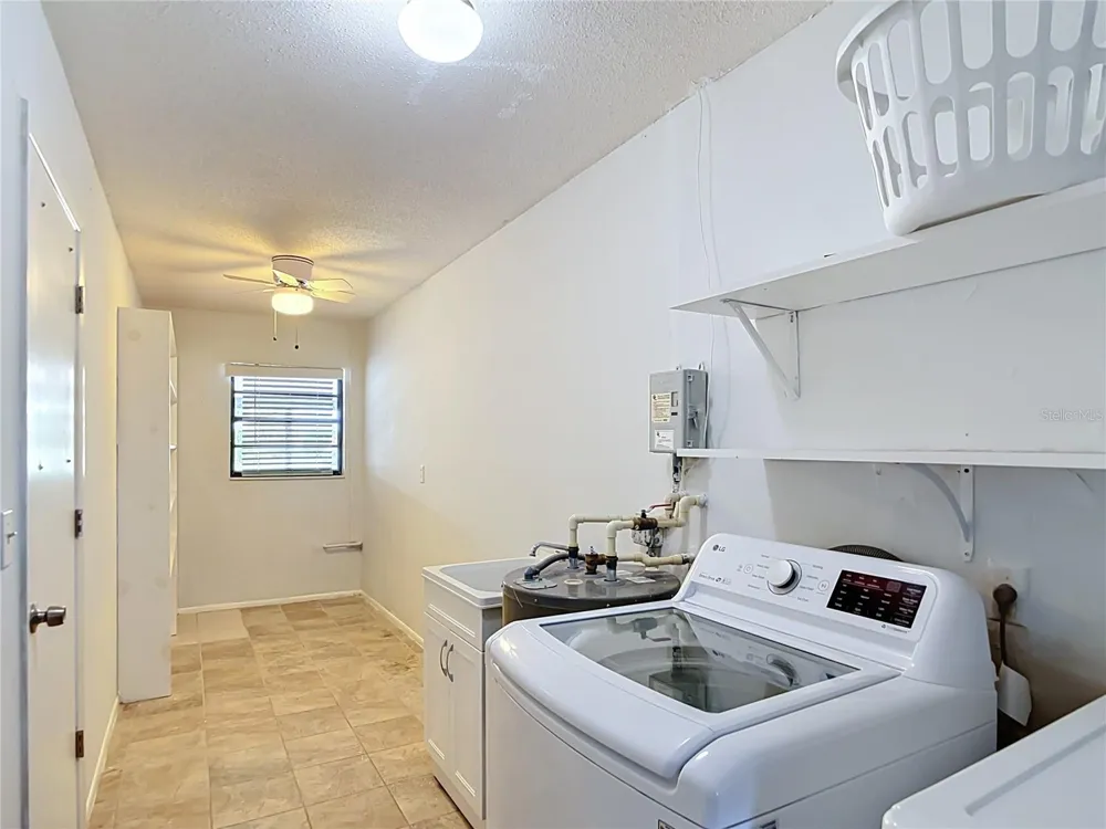 1716 LAKESIDE DRIVE #1714B Venice, FL 34293