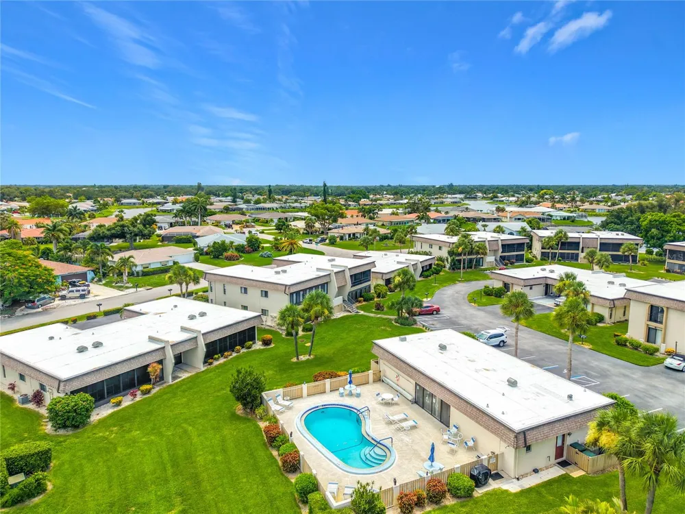 1716 LAKESIDE DRIVE #1714B Venice, FL 34293