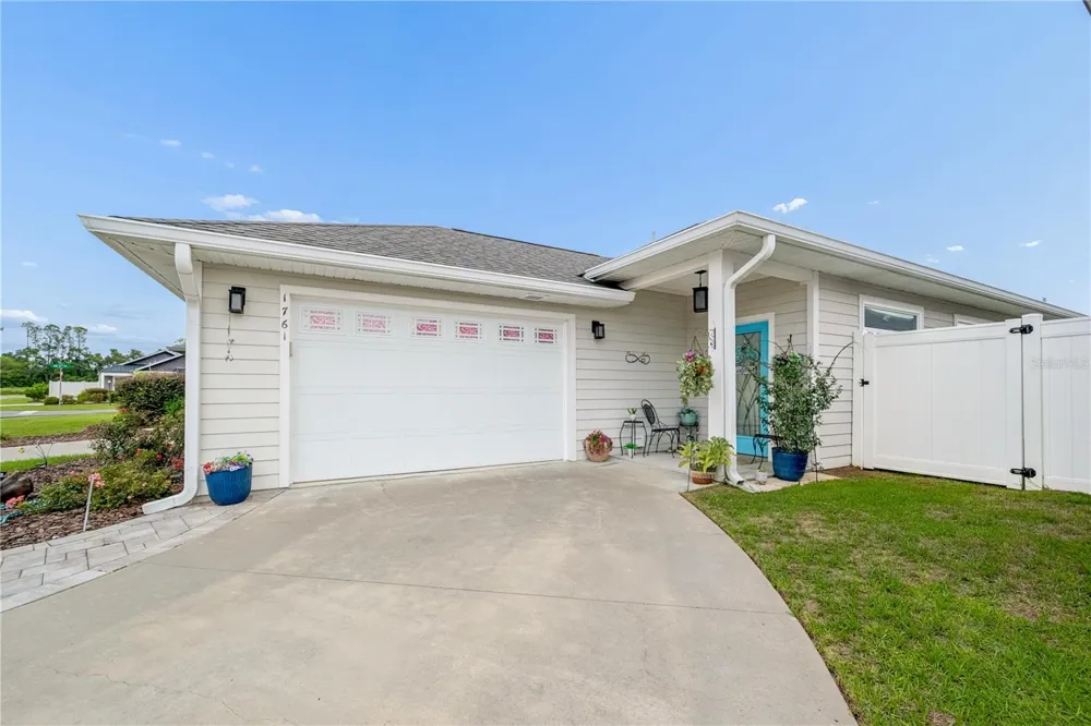 1761 SW 247TH STREET Newberry, FL 32669
