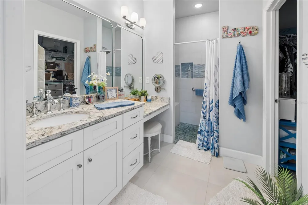 1761 SW 247TH STREET Newberry, FL 32669