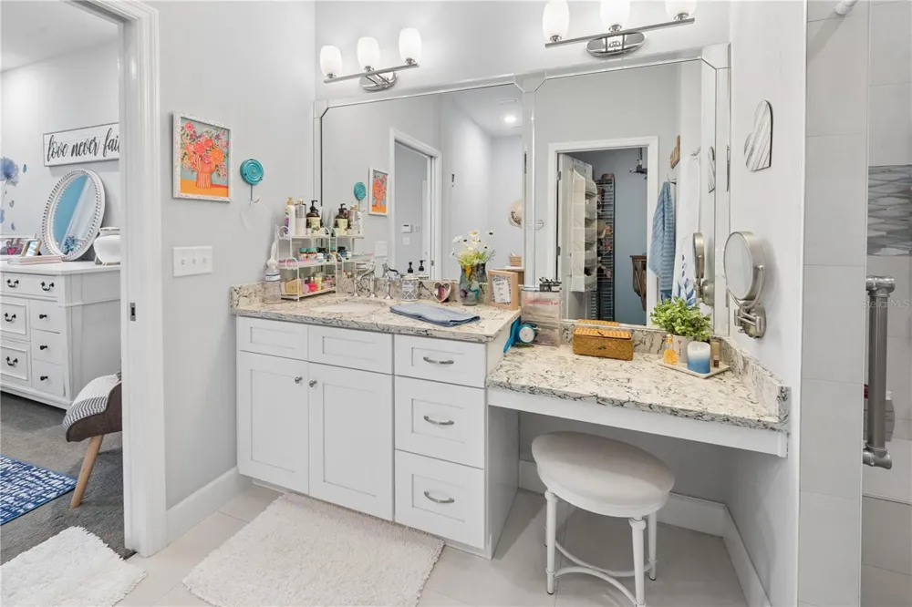 1761 SW 247TH STREET Newberry, FL 32669