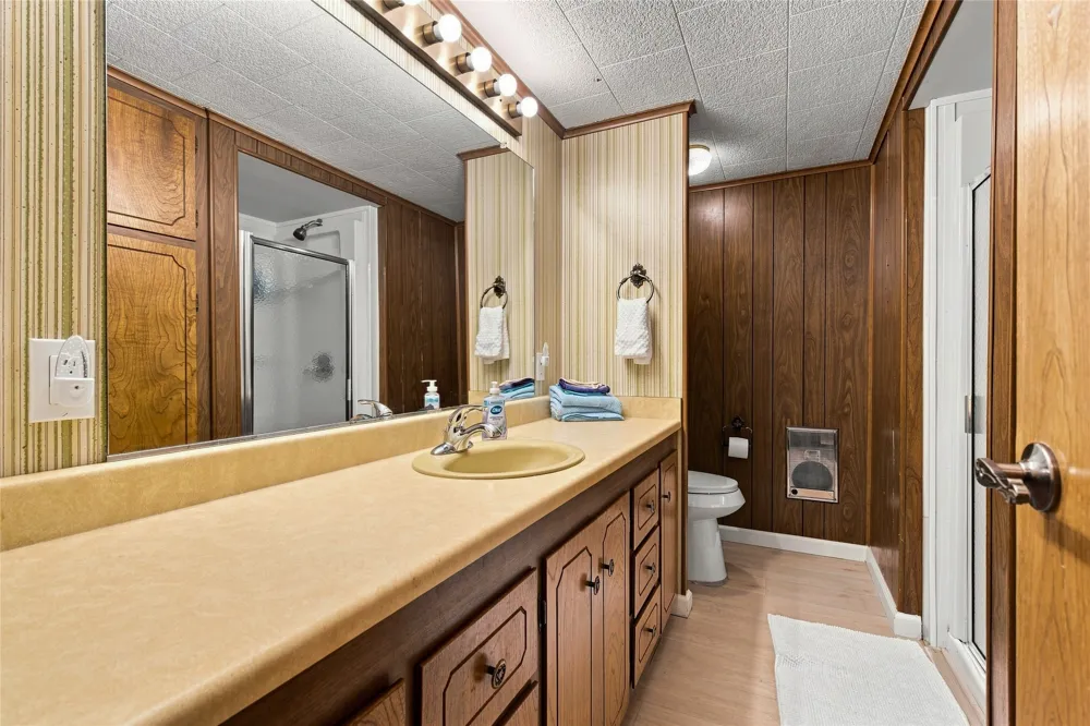 5130 Vicki Street Haltom City, TX 76117