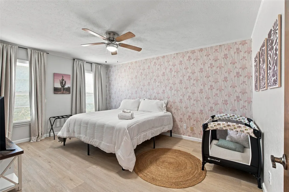 5130 Vicki Street Haltom City, TX 76117