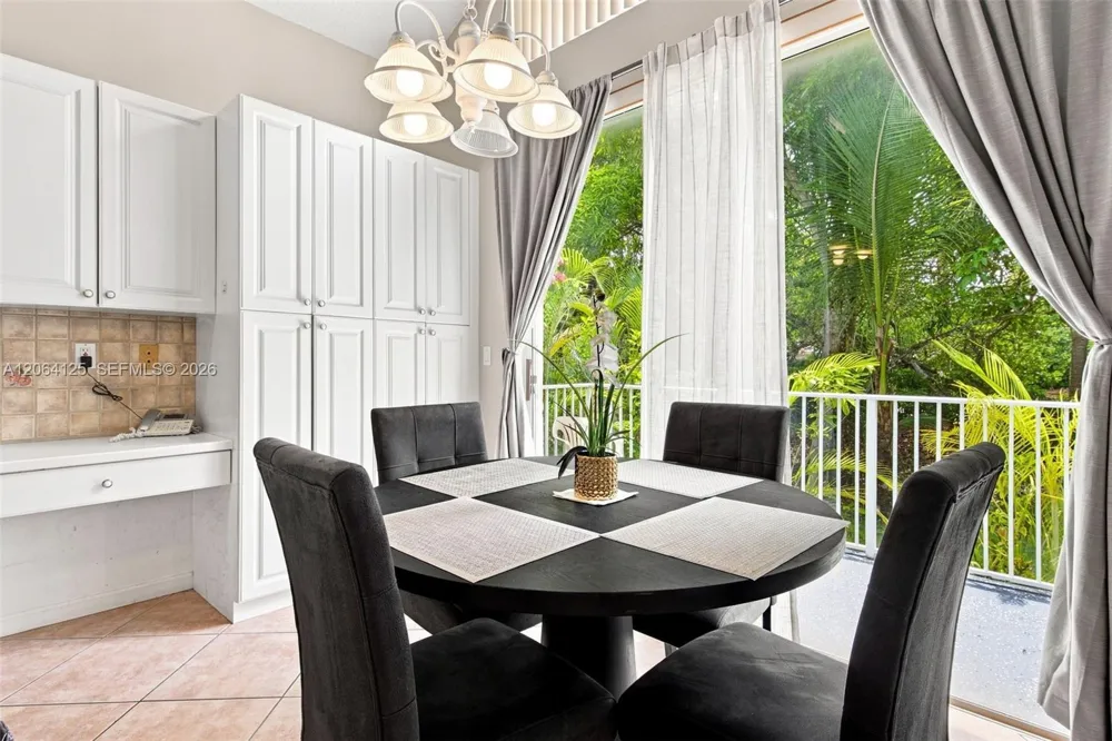15650 NW 12th Ct Pembroke Pines, FL 33028