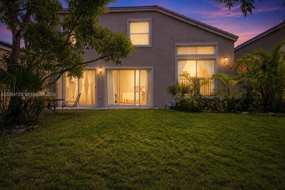 15650 NW 12th Ct Pembroke Pines, FL 33028