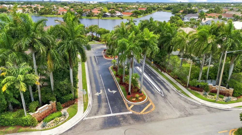 15650 NW 12th Ct Pembroke Pines, FL 33028