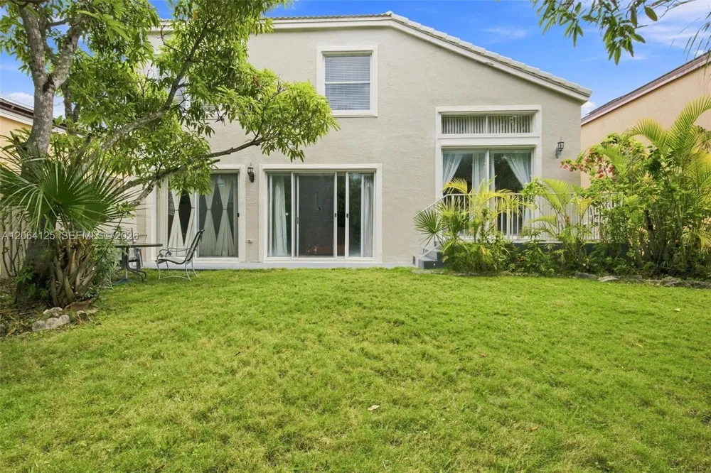 15650 NW 12th Ct Pembroke Pines, FL 33028