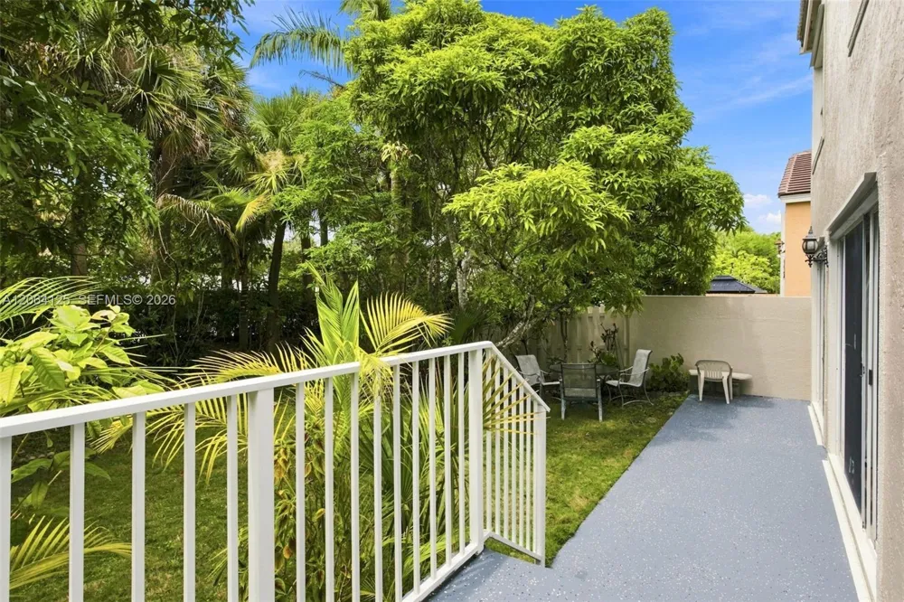 15650 NW 12th Ct Pembroke Pines, FL 33028