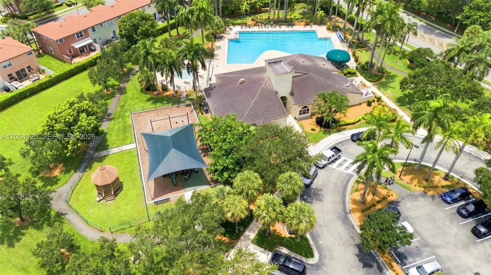 15650 NW 12th Ct Pembroke Pines, FL 33028
