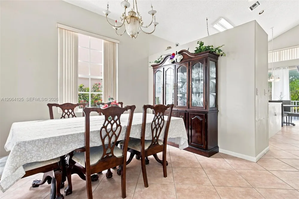 15650 NW 12th Ct Pembroke Pines, FL 33028