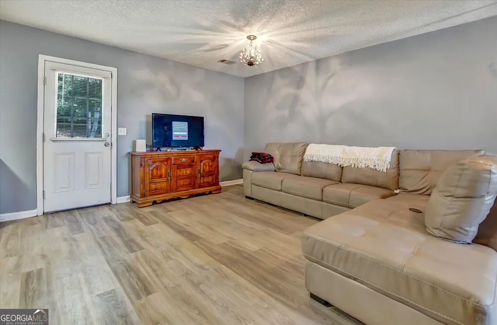 339 Regal RD Jackson, GA 30233