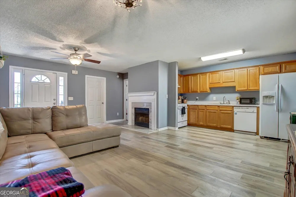 339 Regal RD Jackson, GA 30233