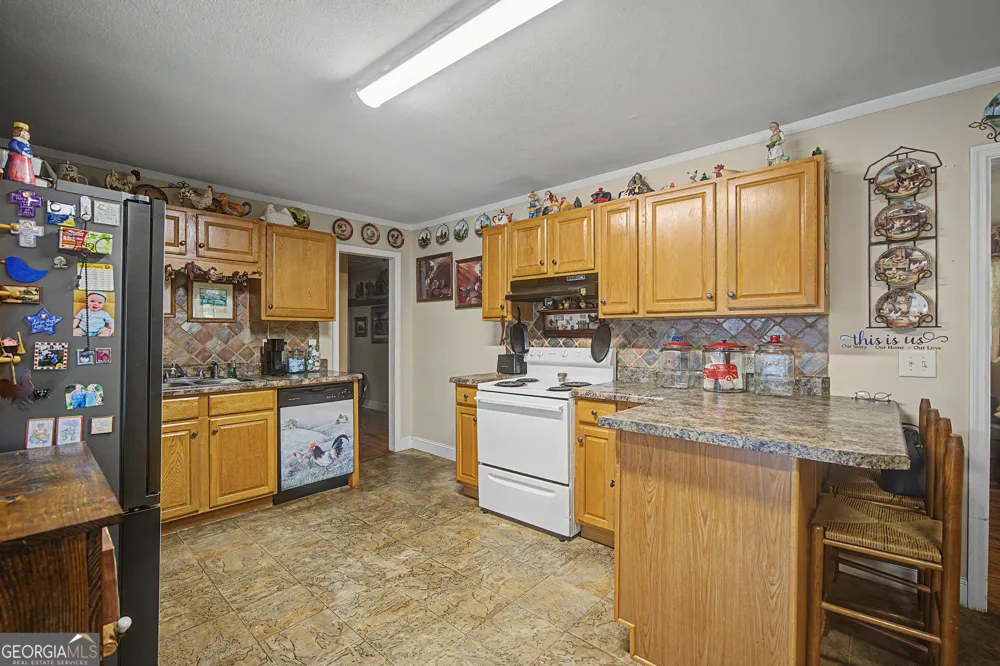 151 Ginn ST Carnesville, GA 30521