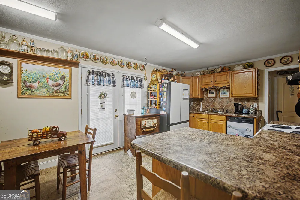 151 Ginn ST Carnesville, GA 30521