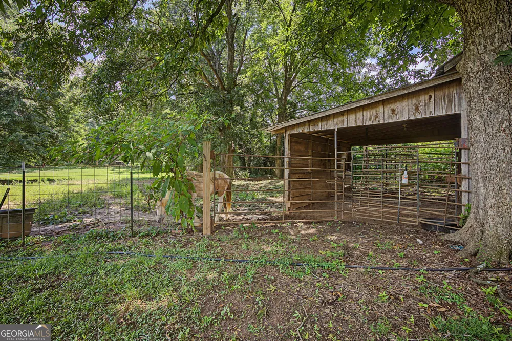 151 Ginn ST Carnesville, GA 30521