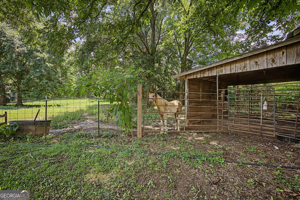 151 Ginn ST Carnesville, GA 30521
