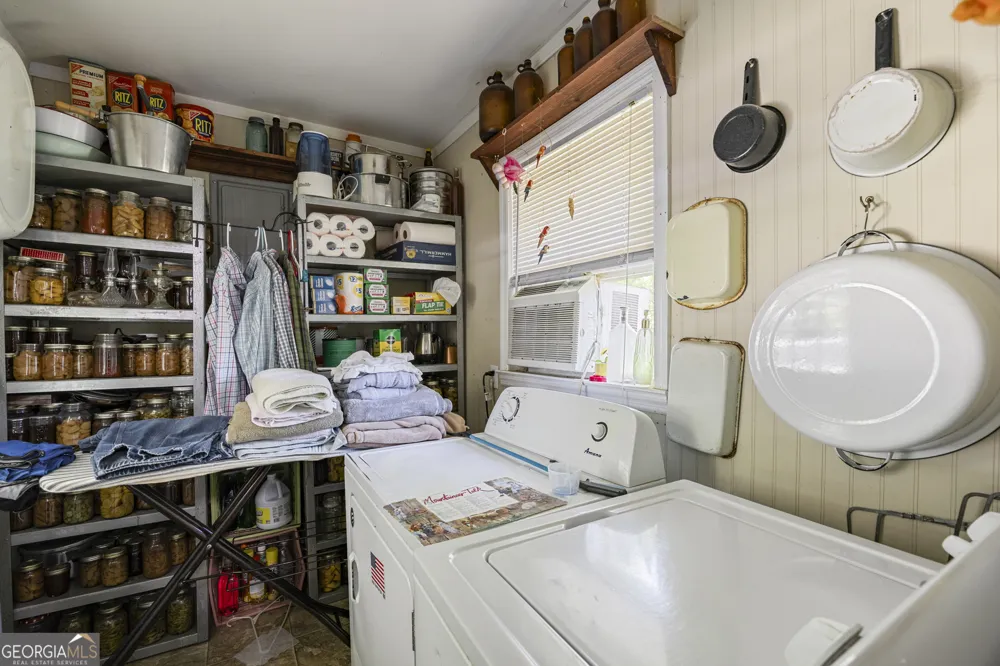 151 Ginn ST Carnesville, GA 30521