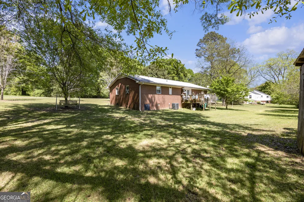151 Ginn ST Carnesville, GA 30521