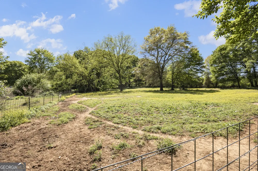 151 Ginn ST Carnesville, GA 30521