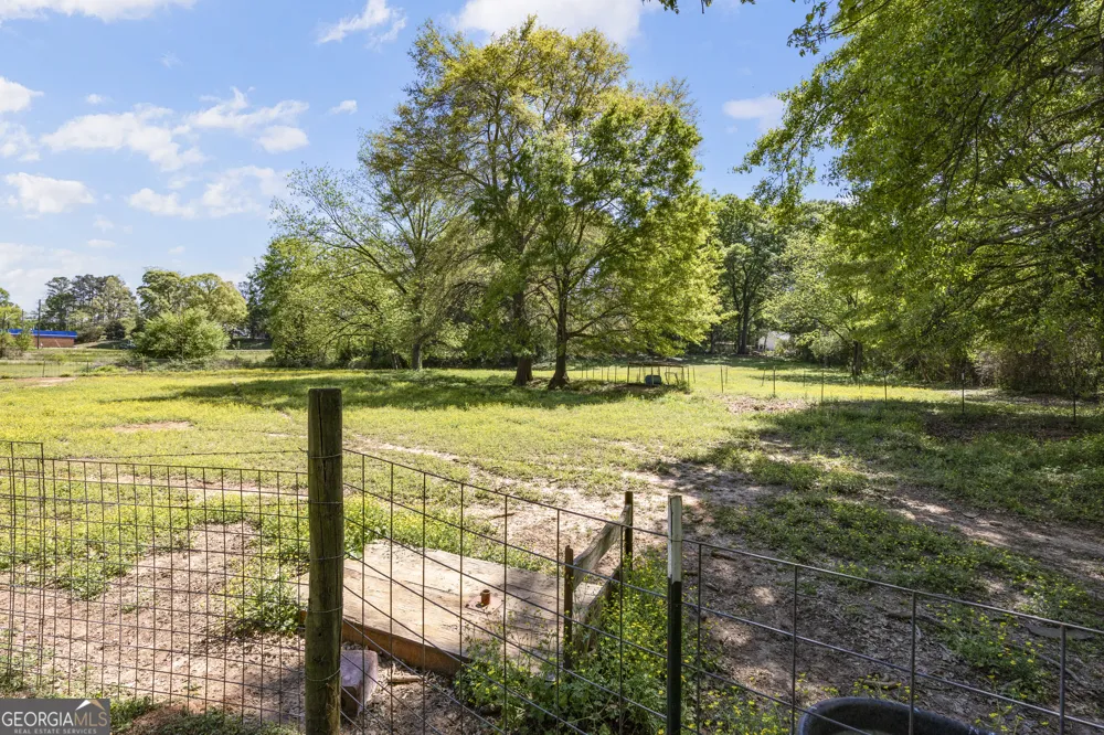 151 Ginn ST Carnesville, GA 30521