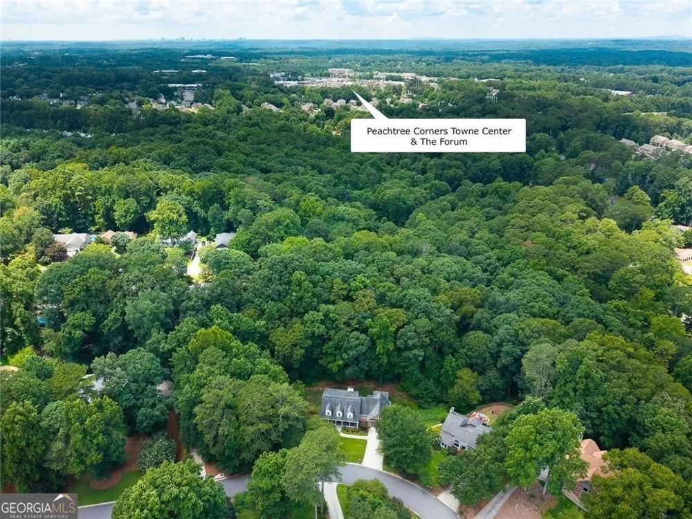 3696 Wildwood Farms DR NW Peachtree Corners, GA 30096