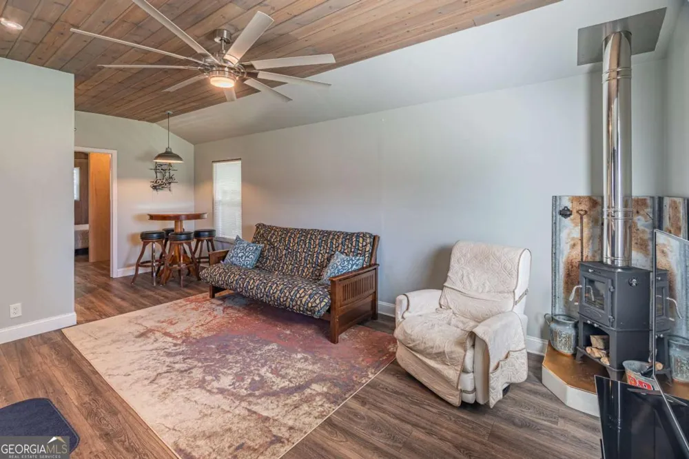 2003 Highway 323 Gillsville, GA 30543