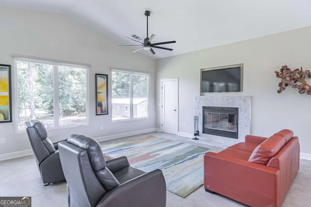 2003 Highway 323 Gillsville, GA 30543