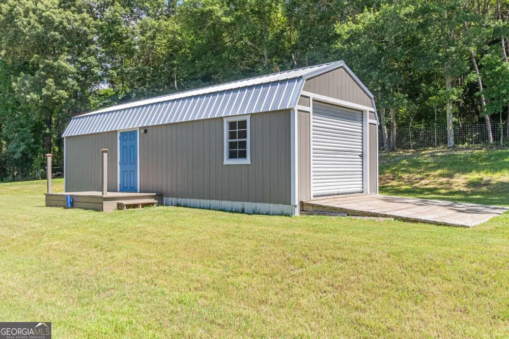 2003 Highway 323 Gillsville, GA 30543
