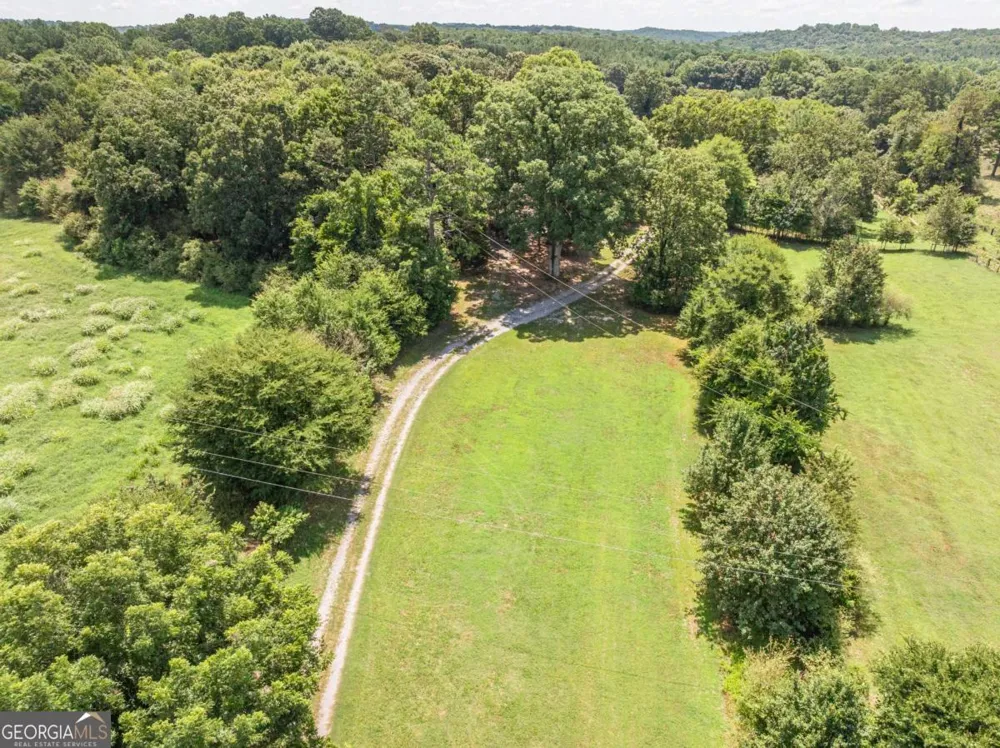 2003 Highway 323 Gillsville, GA 30543