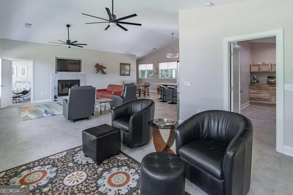 2003 Highway 323 Gillsville, GA 30543
