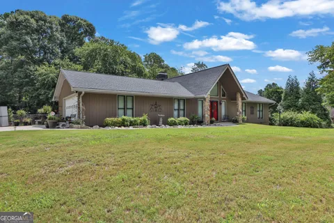 2184 Valley Creek CIR