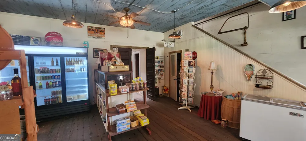 10746 Macon HWY jewell, GA 31045