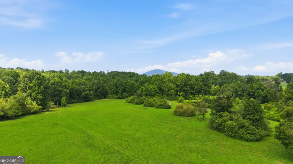 593/525 Amy's Creek RD Clarkesville, GA 30523