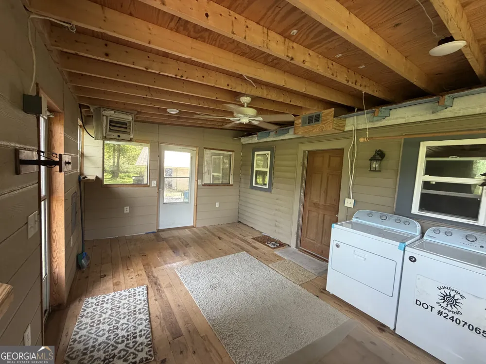 593/525 Amy's Creek RD Clarkesville, GA 30523
